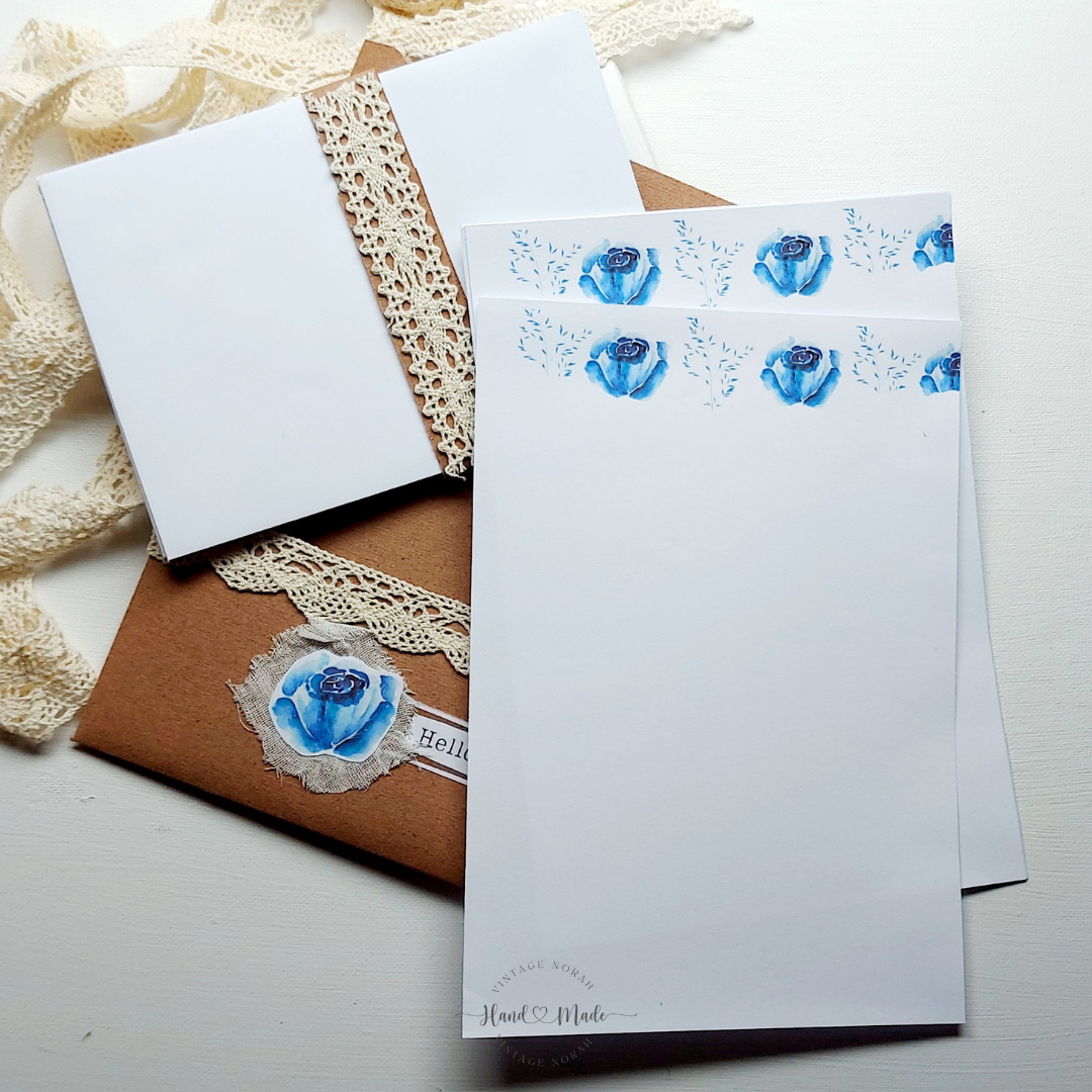 Letter writing set ~ 'HELLO'
